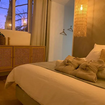 Parenthese A La Sarte * Юи